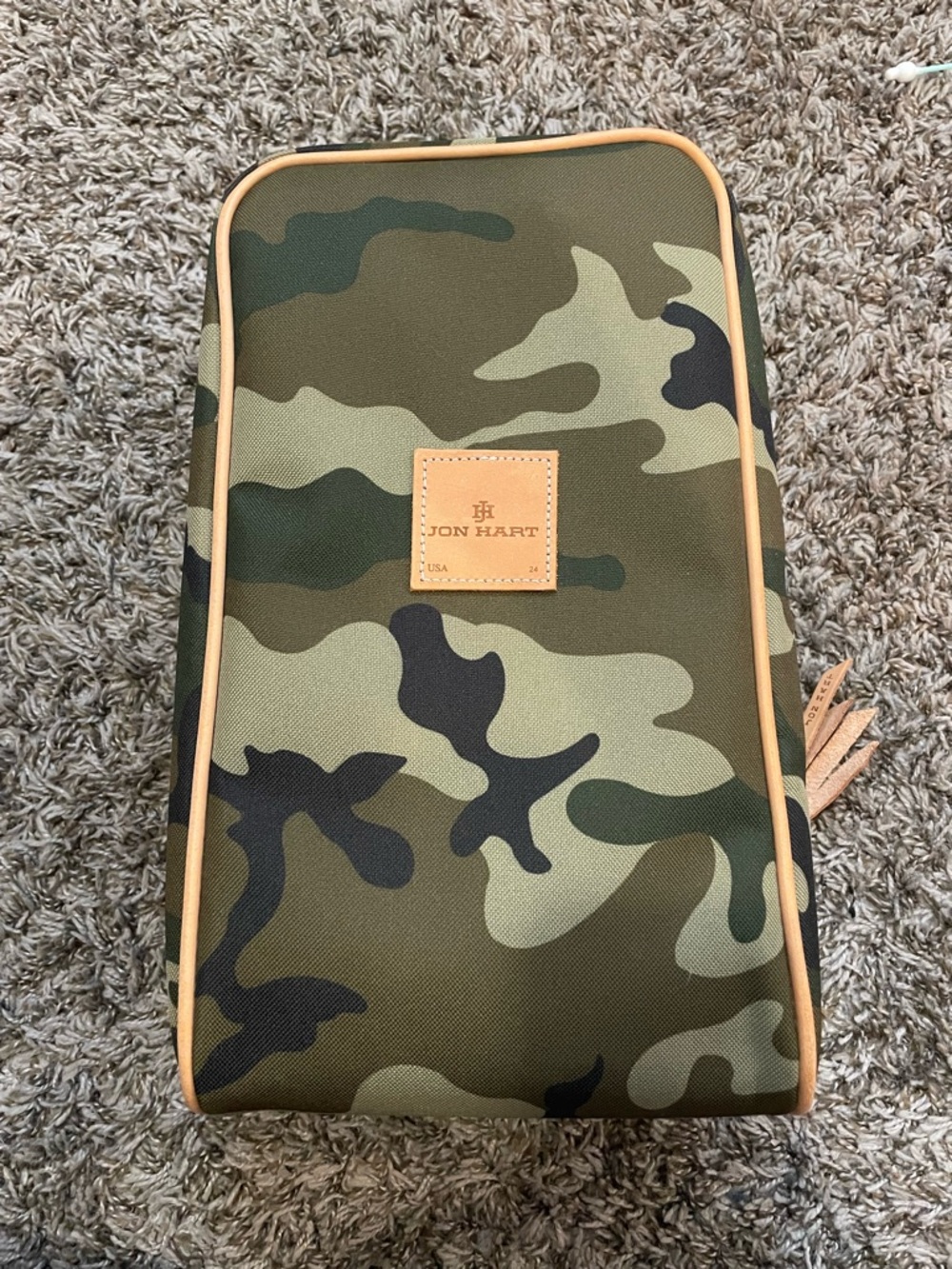 NWTS Jon Hart Camo show Bag in Green Camouflage